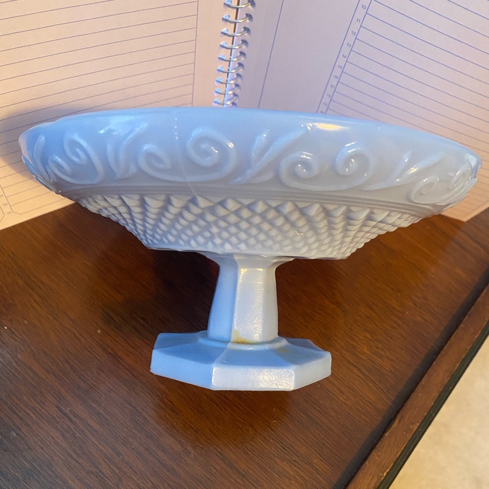 RARE Vintage Antique Delphite Blue/Lavender Glass Pedestal Bowl Very Nice 1920s